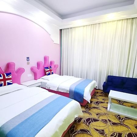 Emeishan Moon Bay Hotel エクステリア 写真