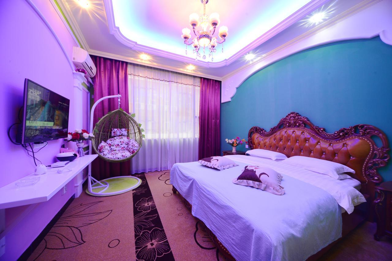 Emeishan Moon Bay Hotel エクステリア 写真